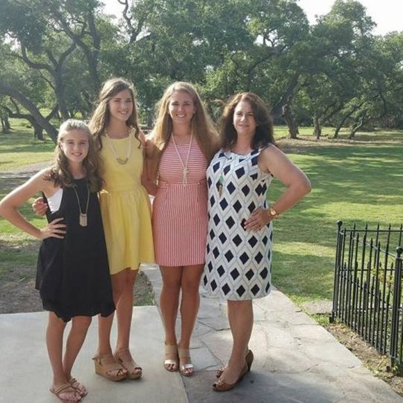 Meet your Posher, Jill - Picture 1 of 1